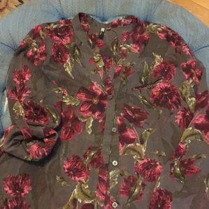 Kut From the Cloth Sinclair Button Down Blouse